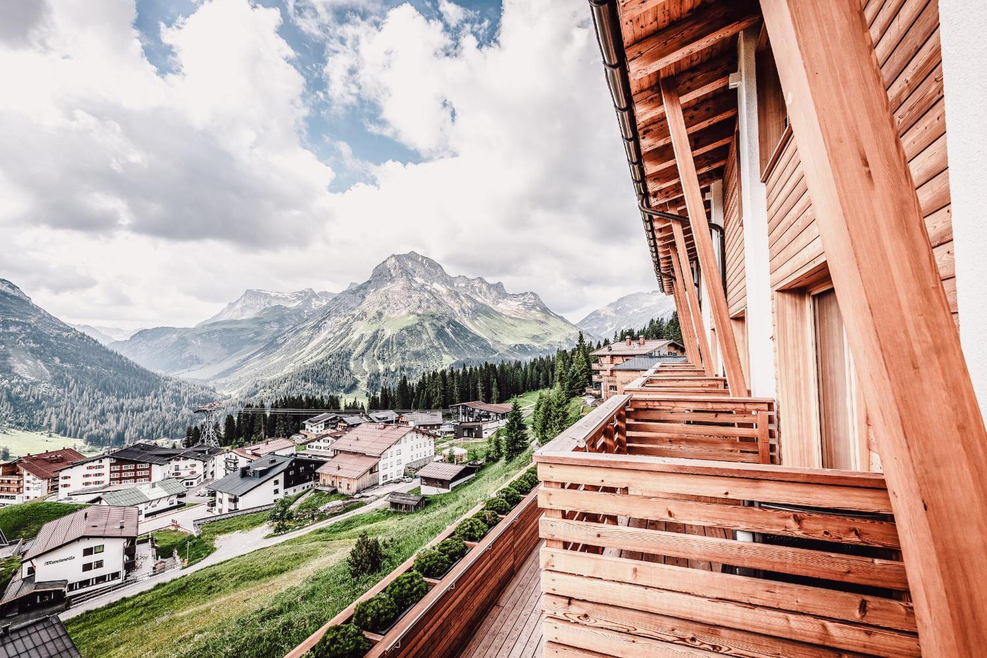 Hotel Goldener Berg Lech am Arlberg Exteriör bild