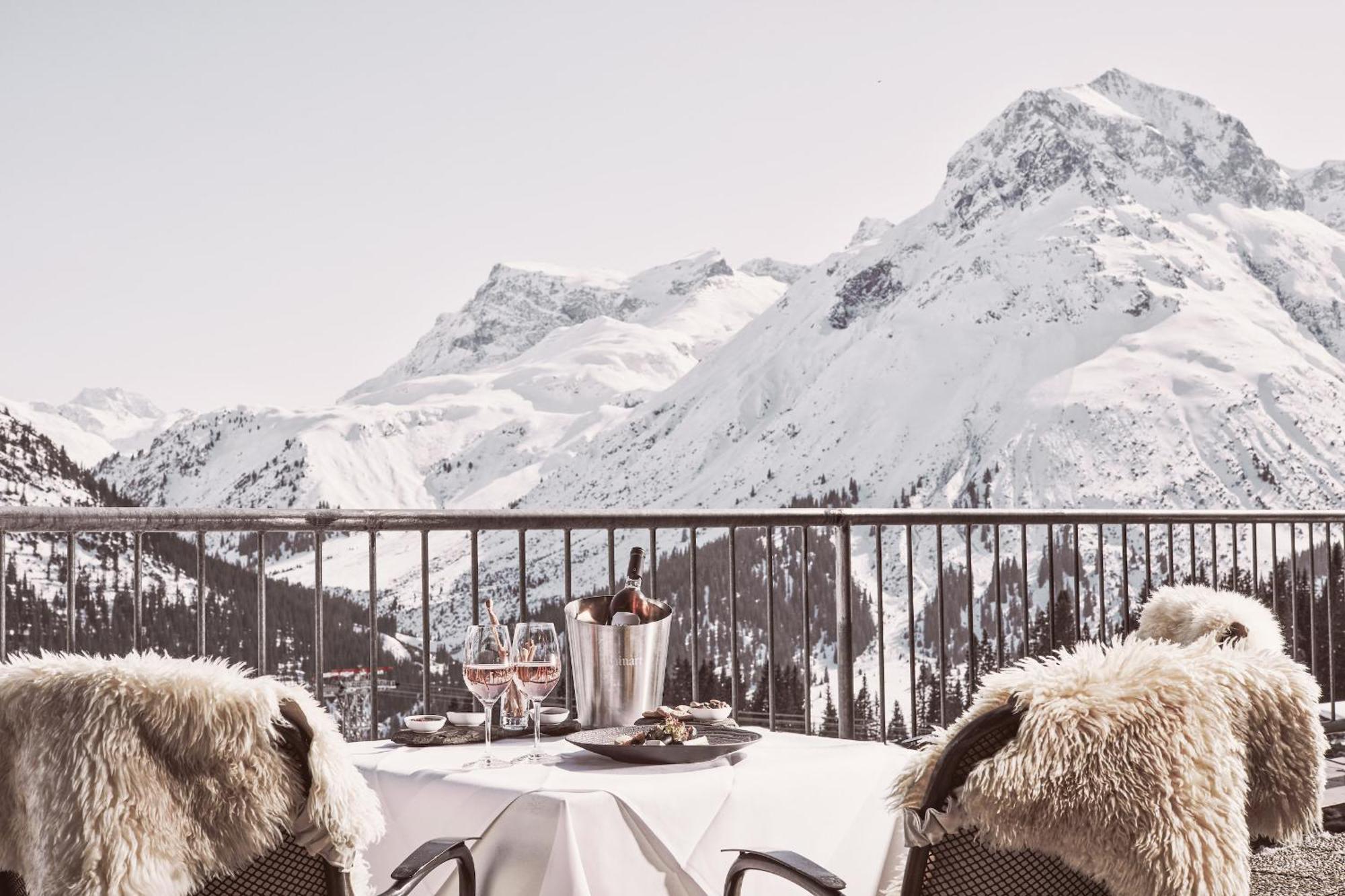 Hotel Goldener Berg Lech am Arlberg Exteriör bild