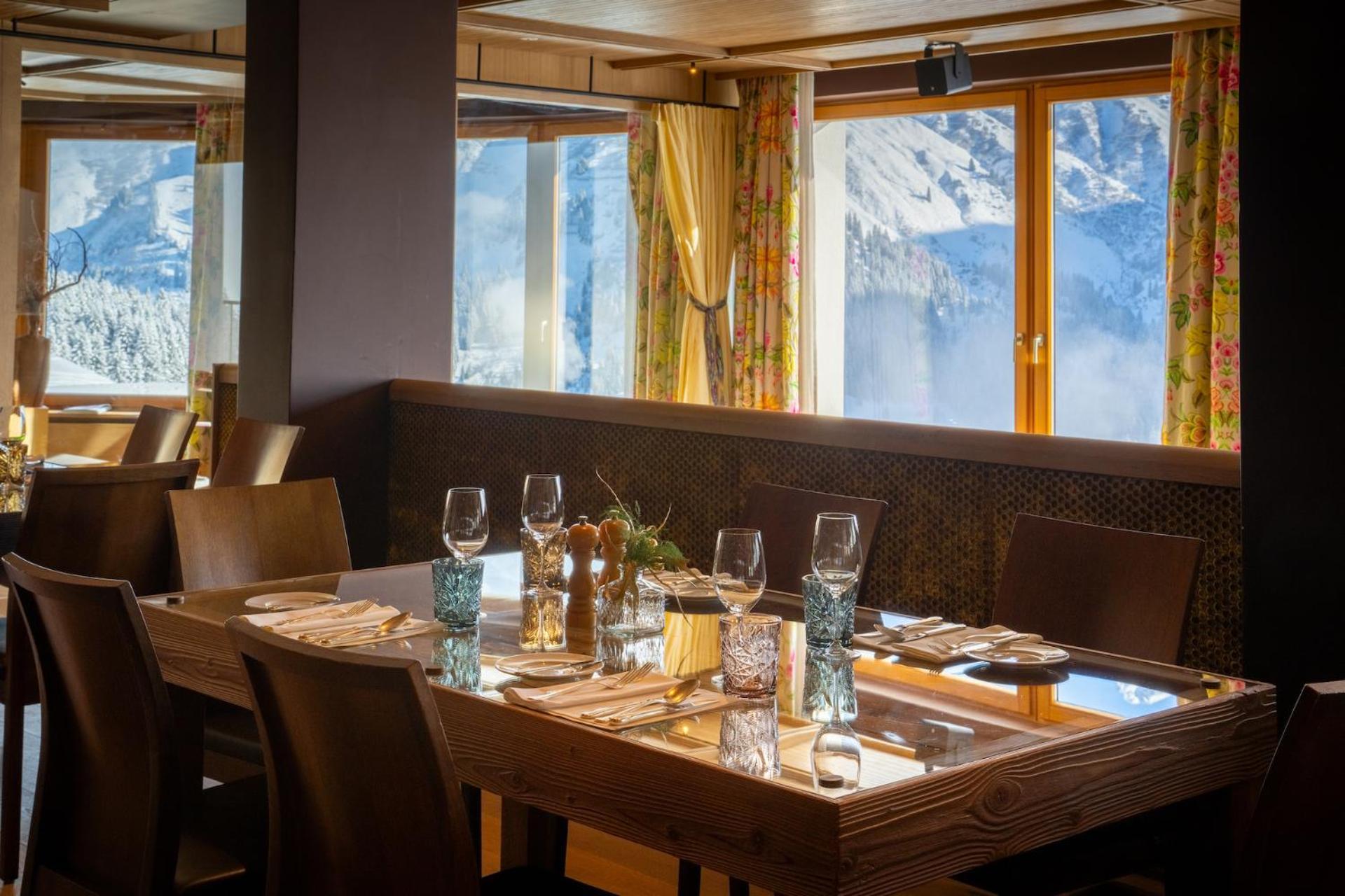 Hotel Goldener Berg Lech am Arlberg Exteriör bild